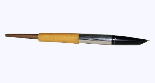 Picture of ink pen feather nib golden sheaffer