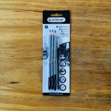 Zeige Details für Acmeliae sechskantiger Aquarell-Kohlestift – 3er-Karte mit Pinsel (weich, mittel, hart) – Modell 43706 Bild von Acmeliae sechskantiger Aquarell-Kohlestift – 3er-Karte mit Pinsel (weich, mittel, hart) – Modell 43706